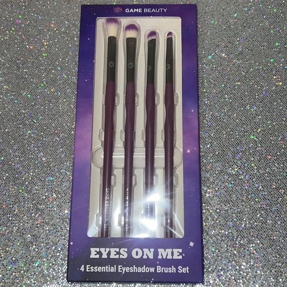 💜🆕💜 GAME BEAUTY Eyes on Me 4 Essential Eyeshadow Brush Set - Picture 2 of 8